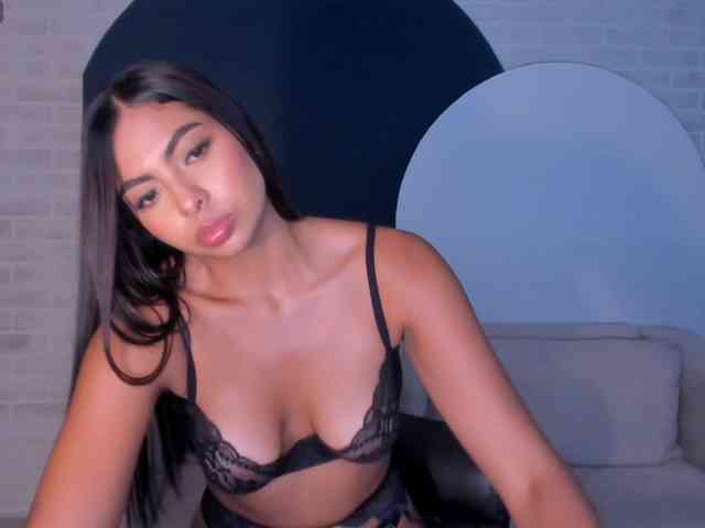 OrianaFontaine webcam