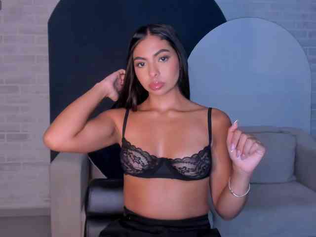 OrianaFontaine webcam