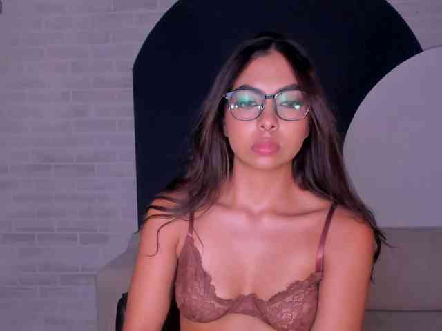 OrianaFontaine webcam