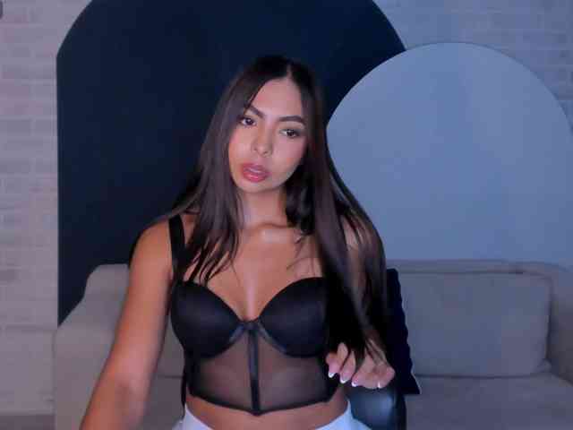 OrianaFontaine webcam