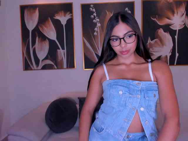 OrianaFontaine webcam