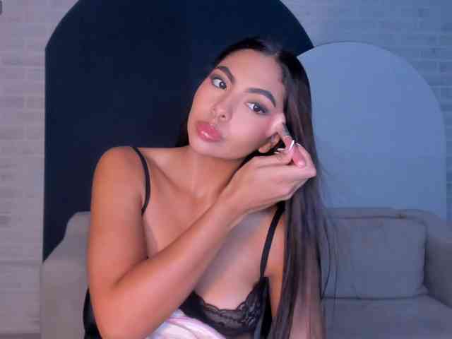 OrianaFontaine webcam