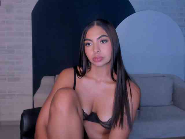 OrianaFontaine webcam