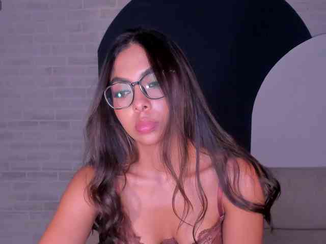 OrianaFontaine webcam