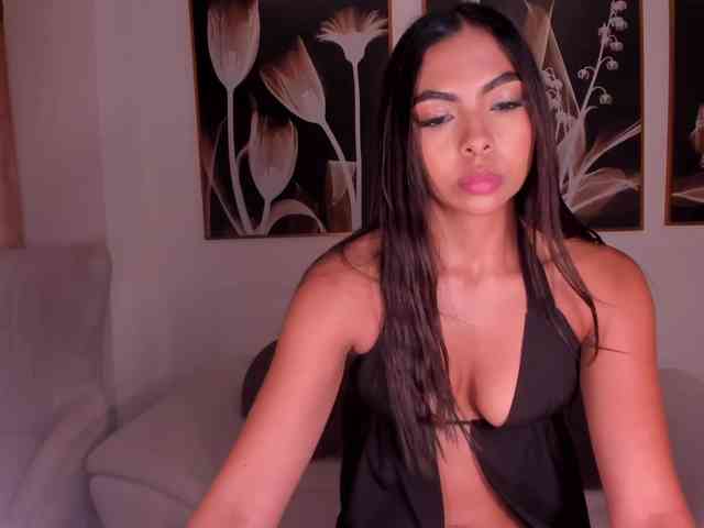 OrianaFontaine webcam
