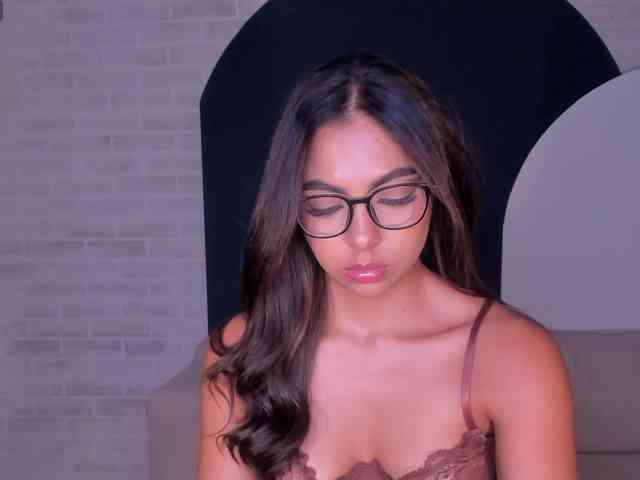 OrianaFontaine webcam