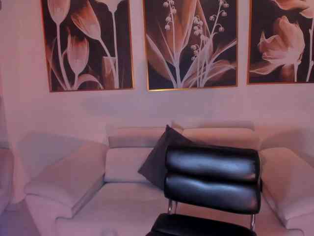 OrianaFontaine webcam