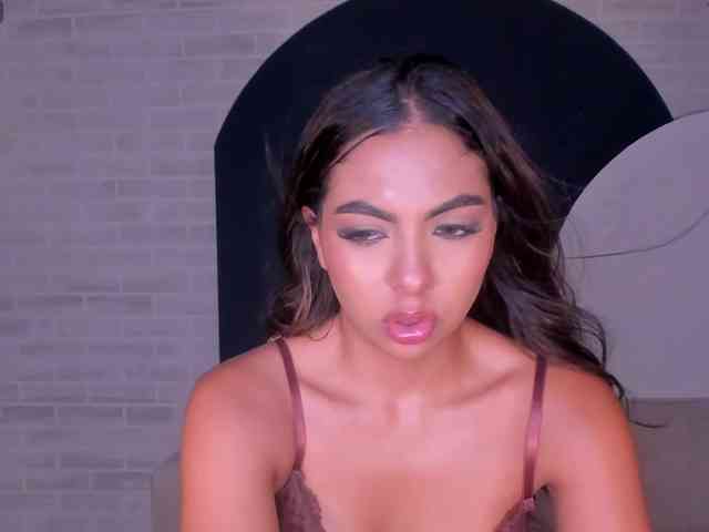 OrianaFontaine webcam