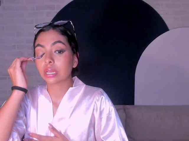 OrianaFontaine webcam