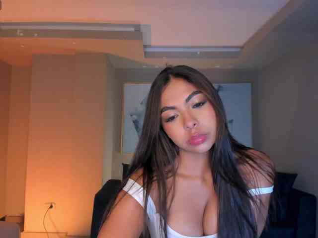 OrianaFontaine webcam