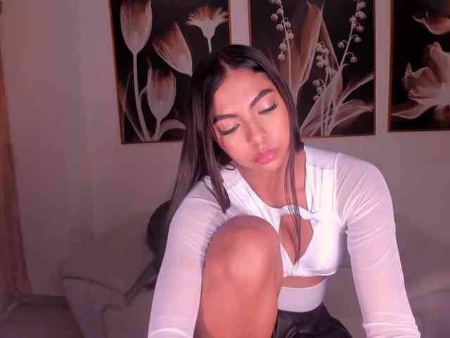 OrianaFontaine webcam