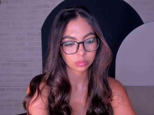 OrianaFontaine webcam