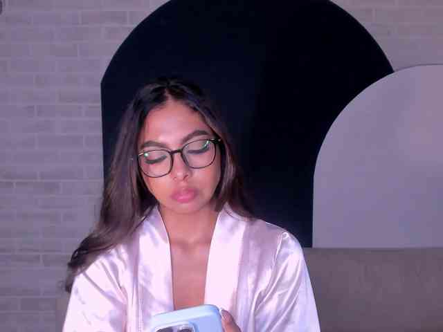 OrianaFontaine webcam