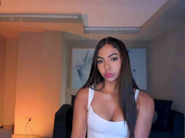 OrianaFontaine webcam