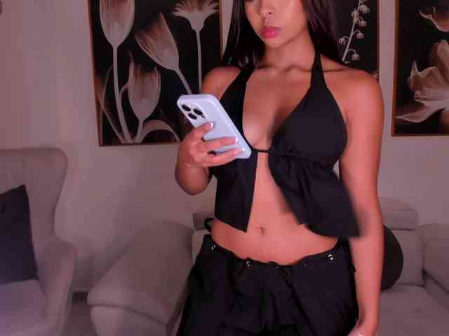 OrianaFontaine webcam