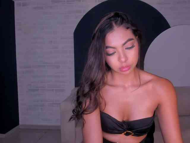 OrianaFontaine webcam