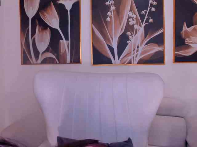 OrianaFontaine webcam