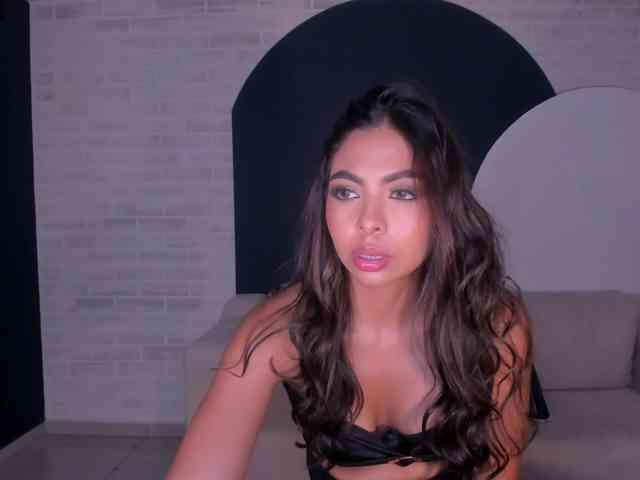 OrianaFontaine webcam