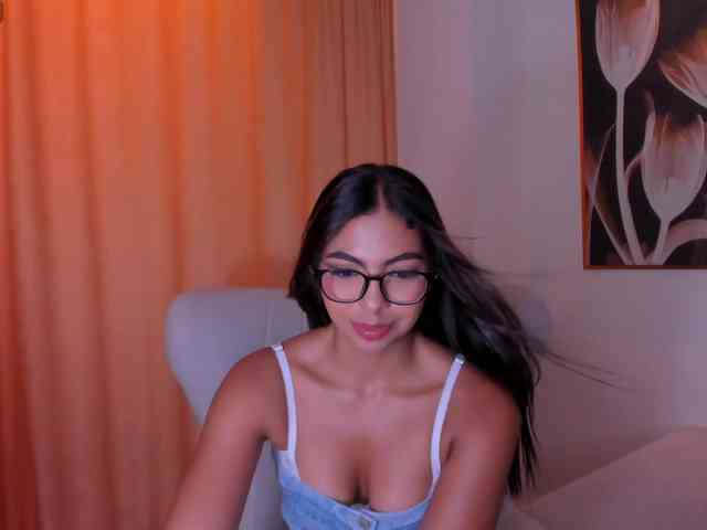 OrianaFontaine webcam