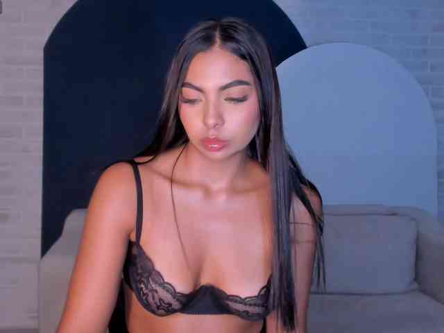 OrianaFontaine webcam