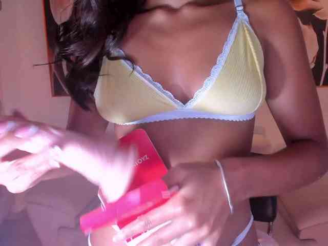 OrianaFontaine webcam