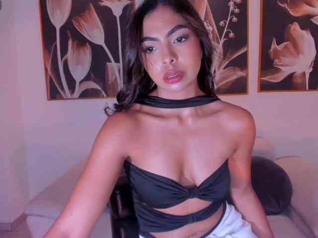 OrianaFontaine webcam