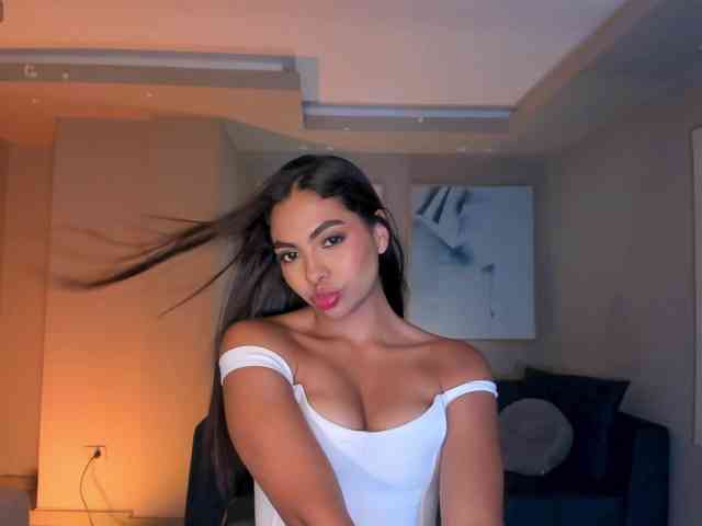 OrianaFontaine webcam