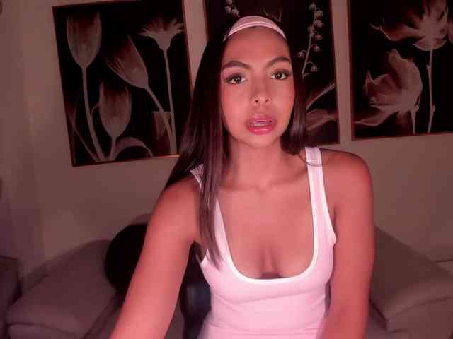 OrianaFontaine webcam