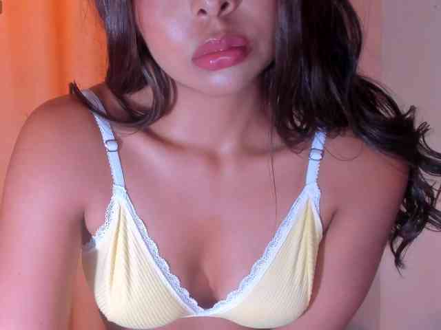 OrianaFontaine webcam