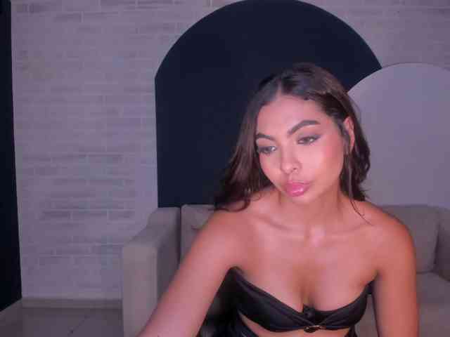 OrianaFontaine webcam