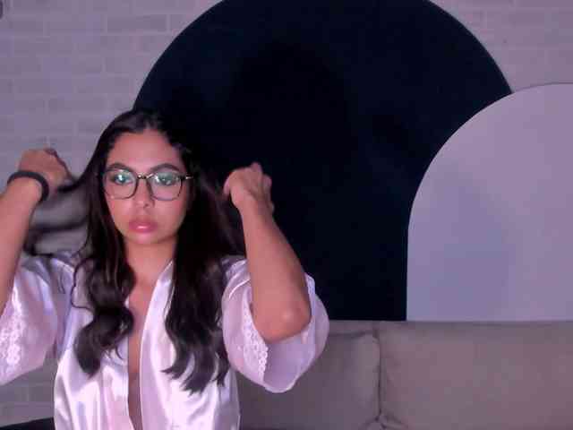 OrianaFontaine webcam