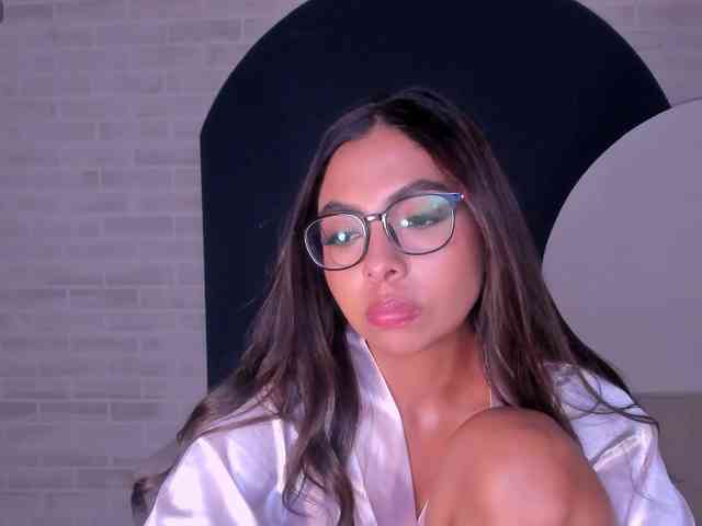 OrianaFontaine webcam