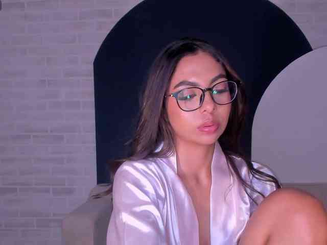 OrianaFontaine webcam