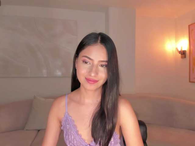 LucieMartin's BongaCams show and profile