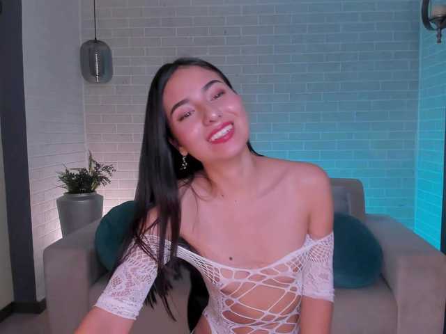 LucieMartin's BongaCams show and profile