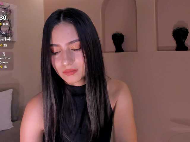 LucieMartin's BongaCams show and profile