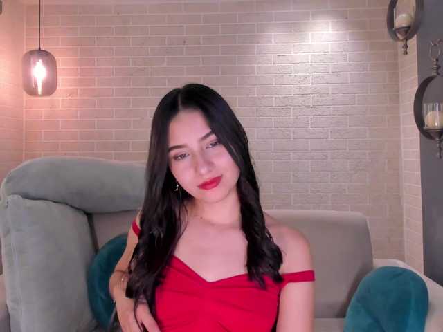 LucieMartin's BongaCams show and profile