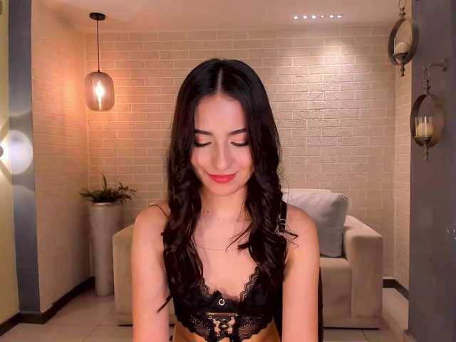 LucieMartin's BongaCams show and profile