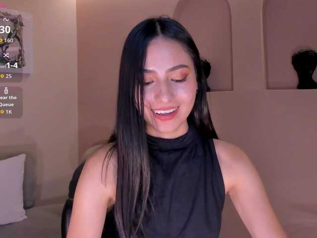 LucieMartin's BongaCams show and profile