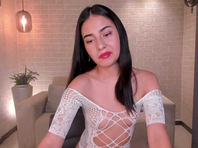 LucieMartin's BongaCams show and profile