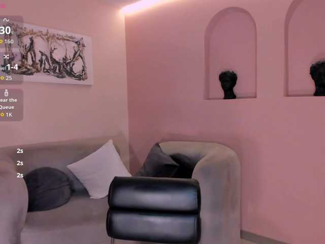 LucieMartin's BongaCams show and profile