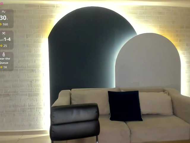 LucieMartin's BongaCams show and profile