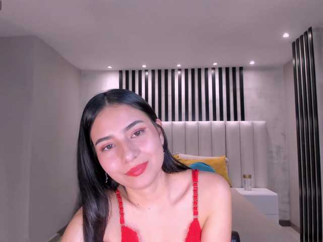 LucieMartin's BongaCams show and profile