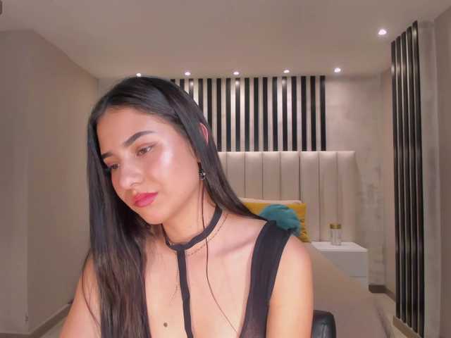 LucieMartin's BongaCams show and profile