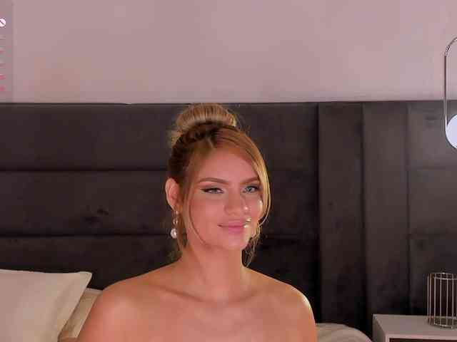 KyomiVelvet Live Webcam on BongaCams