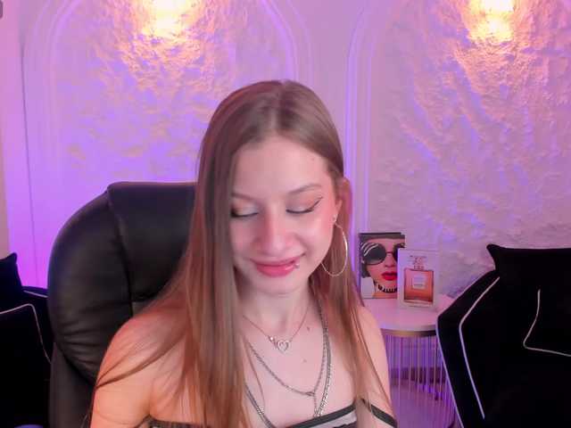 IsabellaMoretti's BongaCams show and profile