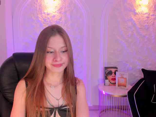 IsabellaMoretti webcam