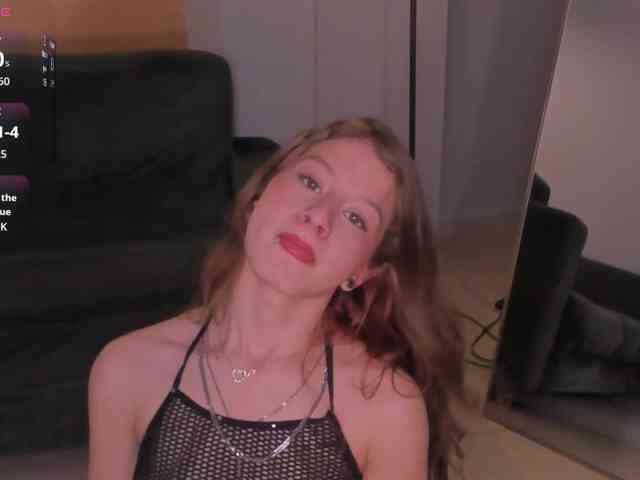 IsabellaMoretti webcam