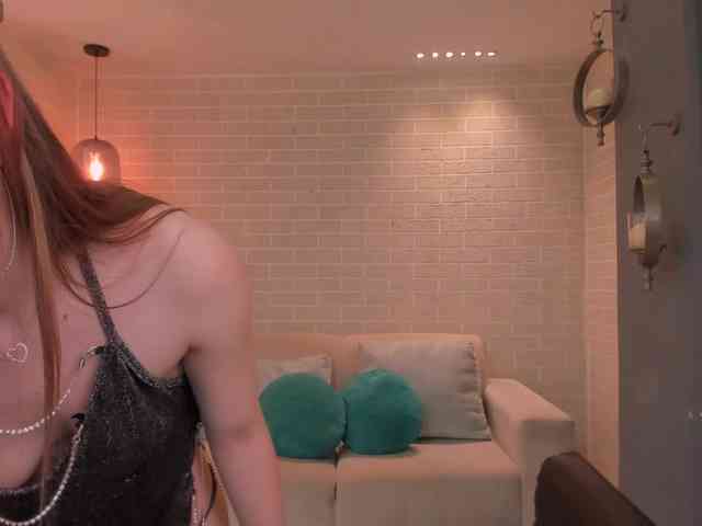 IsabellaMoretti webcam