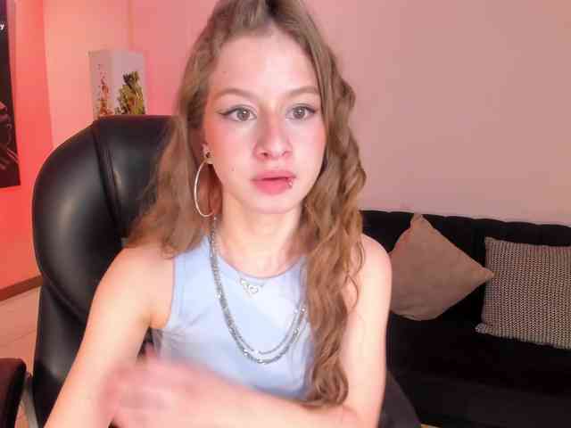 IsabellaMoretti webcam